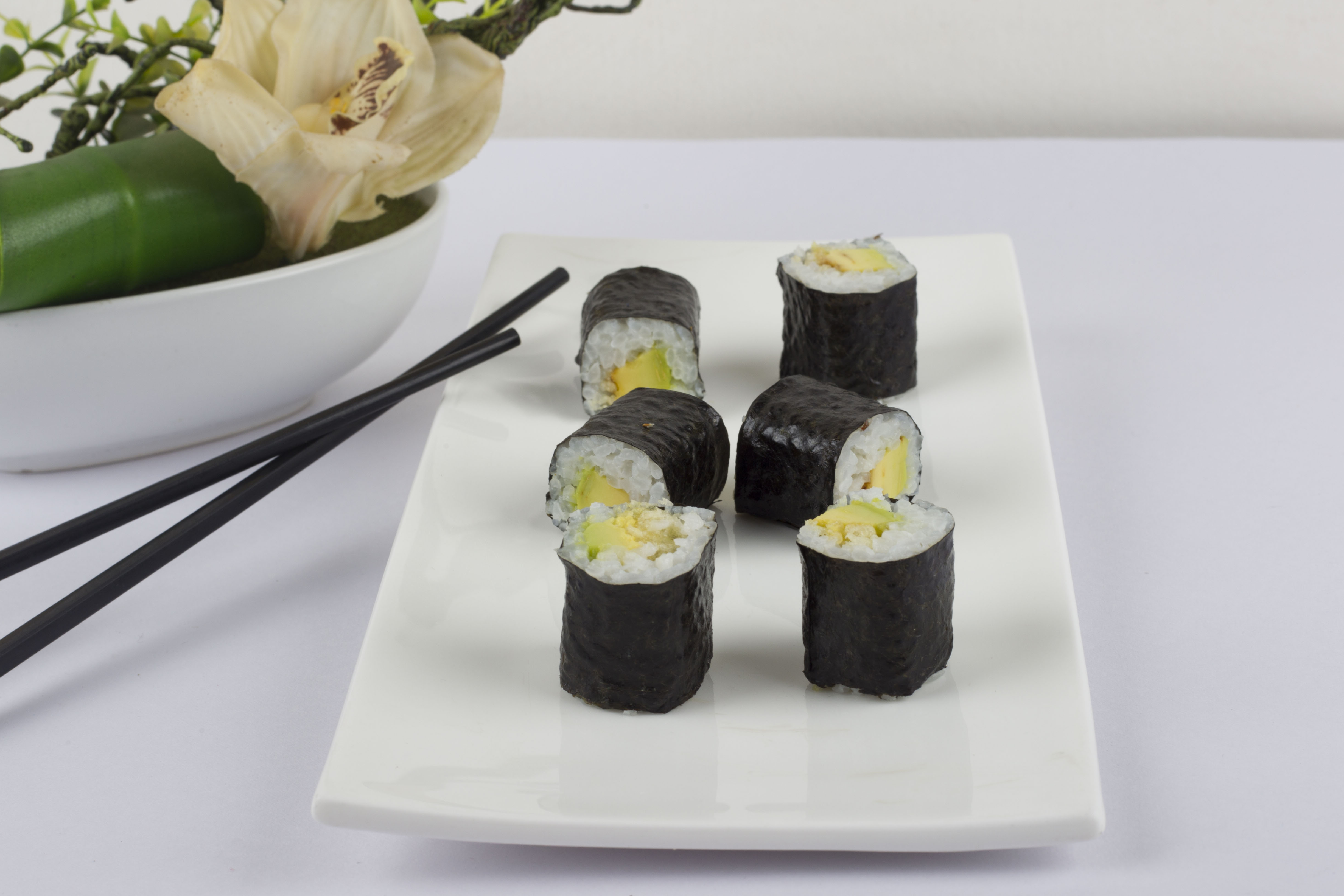 shop Avacado Maki Roll